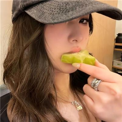 大洋之间的灯光